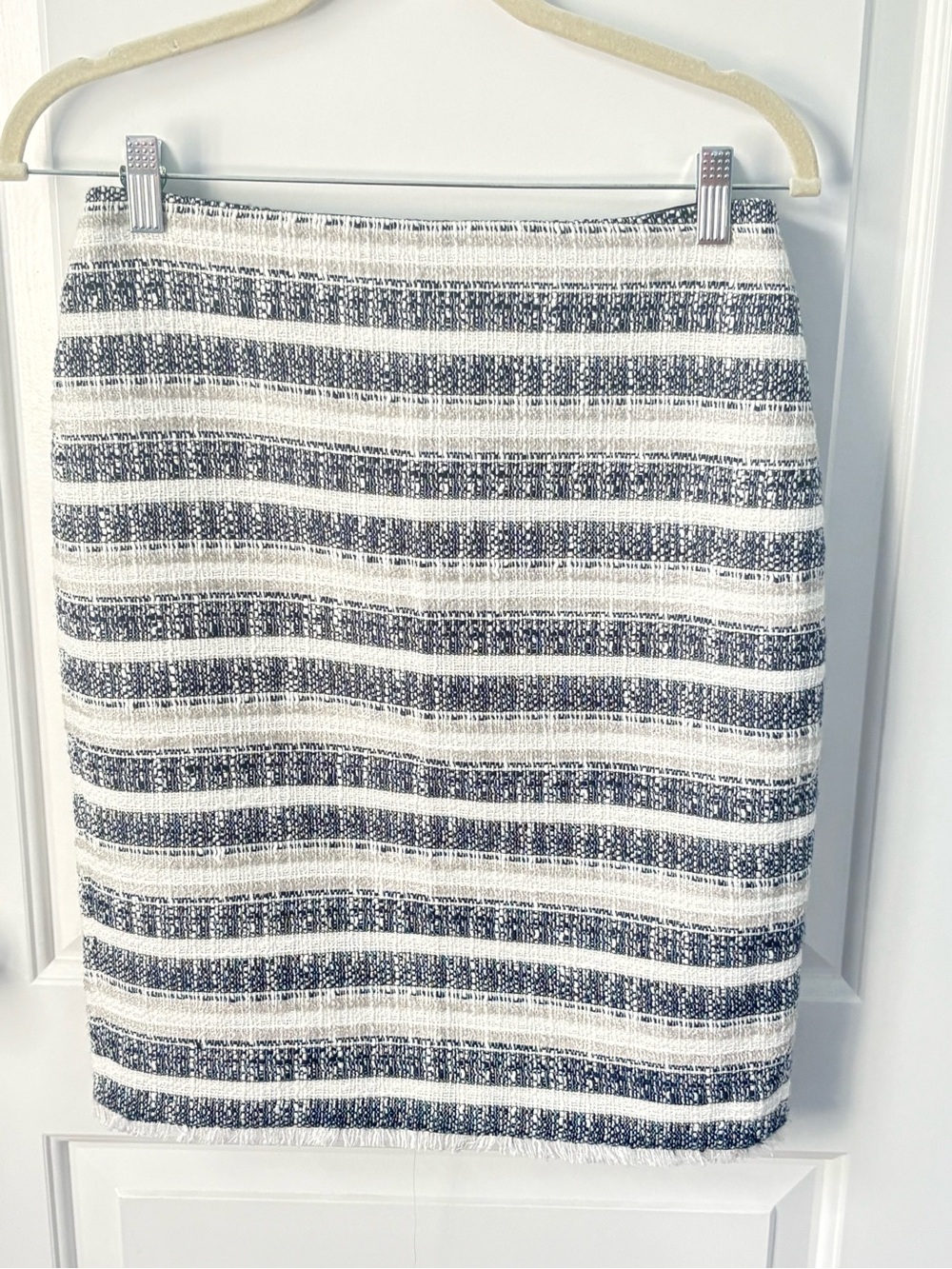 Ann Taylor Navy & White Horizontal Striped Tweed Pencil Skirt